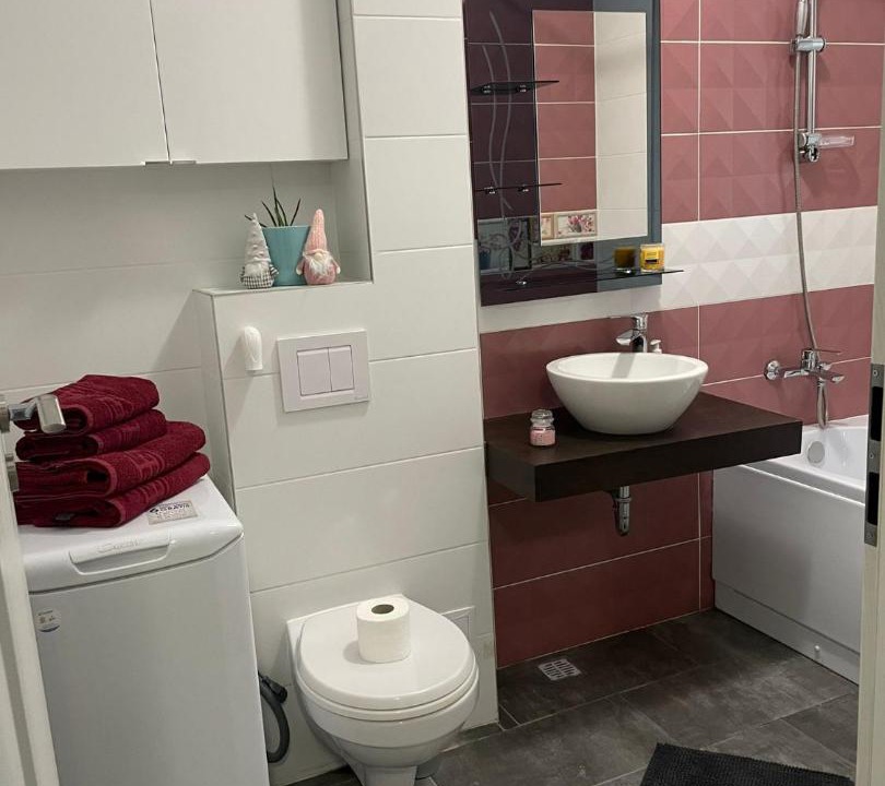 Photo of Bathroom in Tractorul