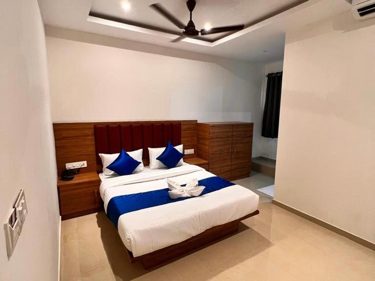 Photo of Bedroom in Adyar