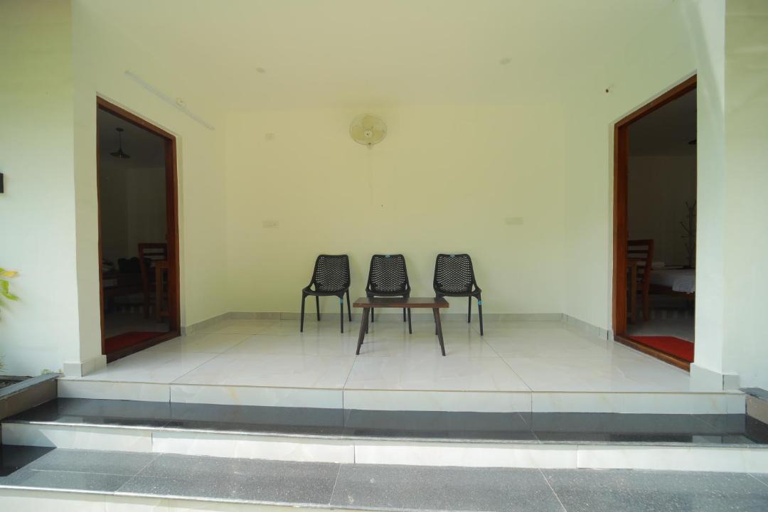 Photo of Others in Munroe Island