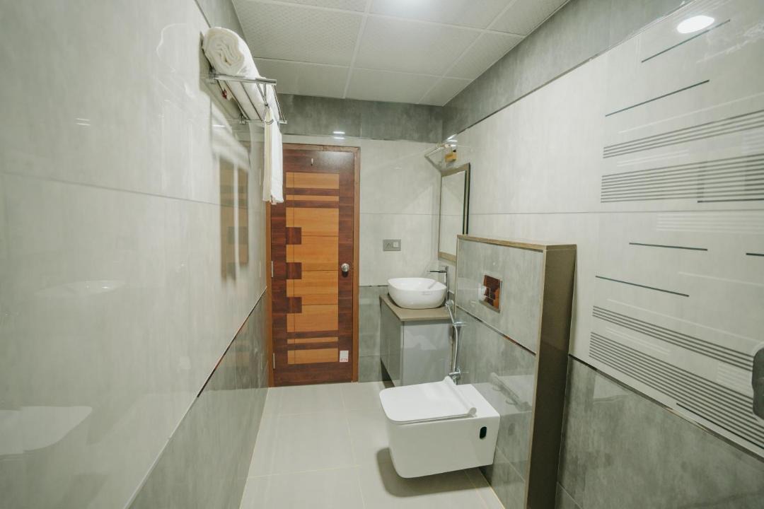 Photo of Bathroom in Rajajinagar