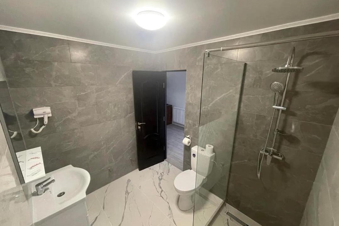 Photo of Bathroom in Calinesti