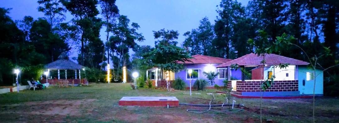 Photo of Buildings in Sakleshpur
