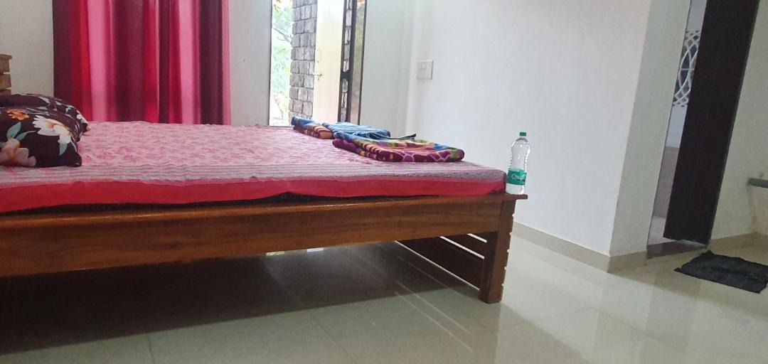 Photo of Bedroom in Shiroda