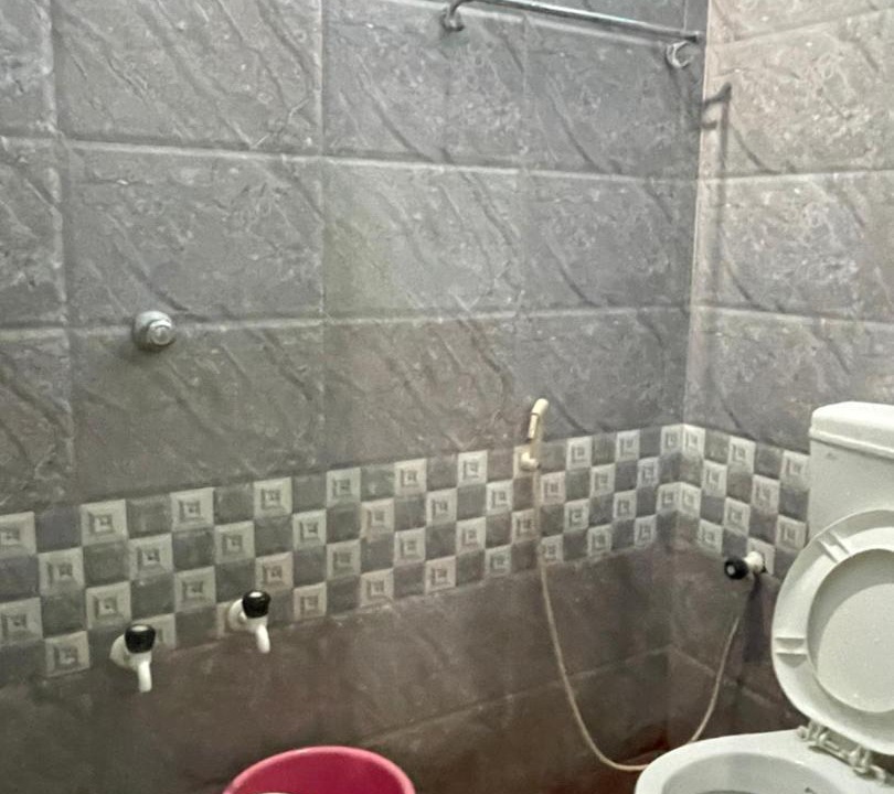 Photo of Bathroom in Hireguthi