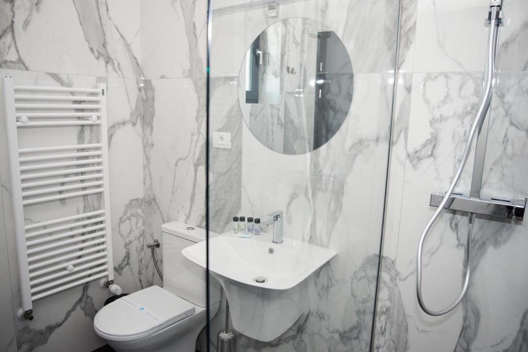 Photo of Bathroom in Calimanesti