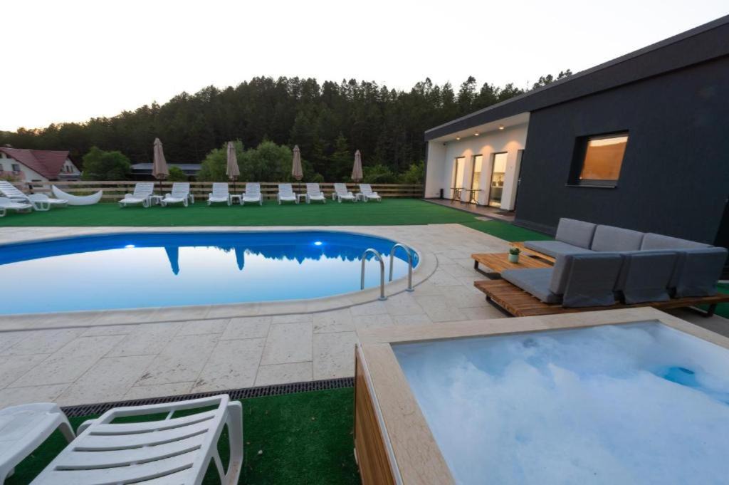 Photo of Outdoor in Garbau