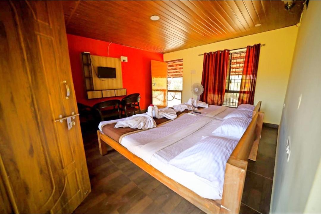 Photo of Bedroom in Timbholi