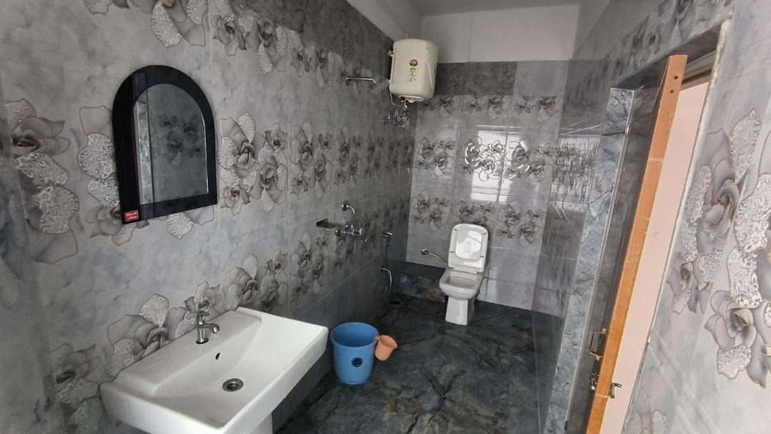 Photo of Bathroom in Lava