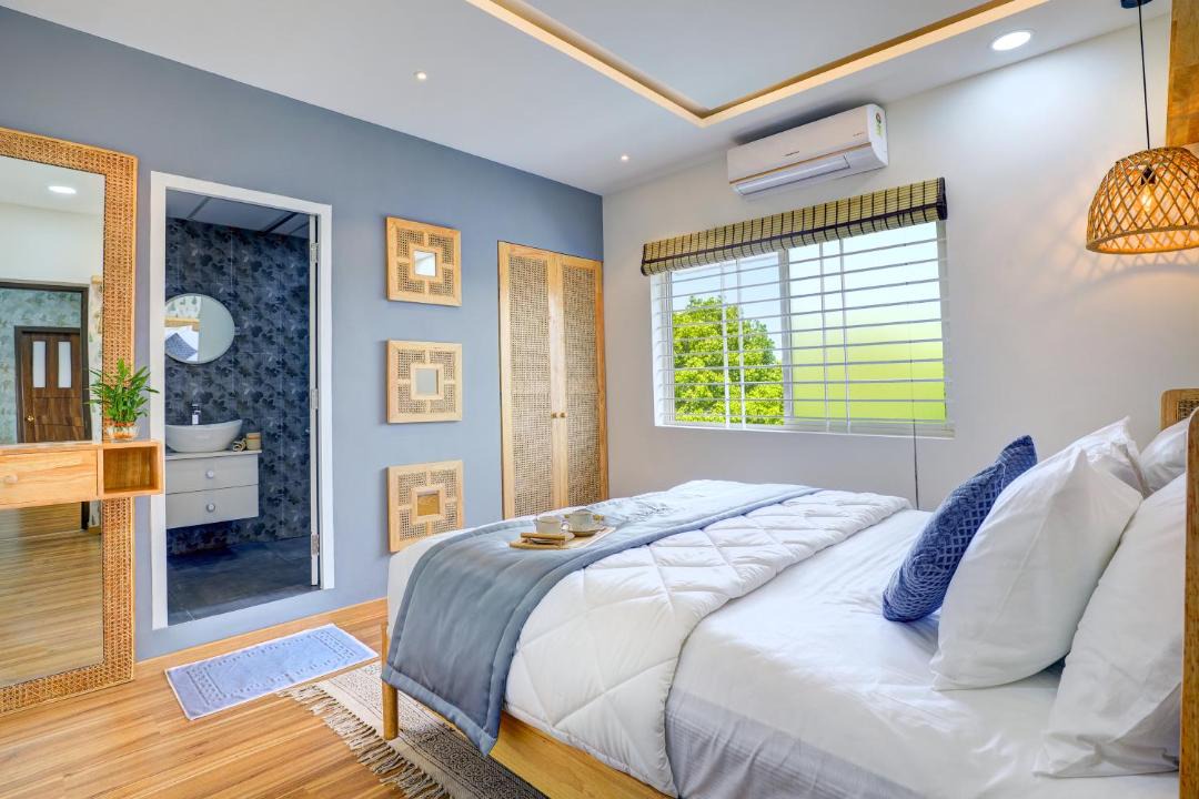 Photo of Bedroom in HBR Layout