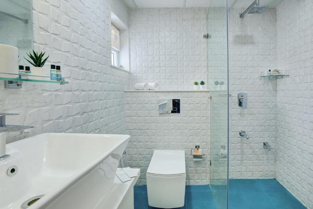 Photo of Bathroom in HBR Layout