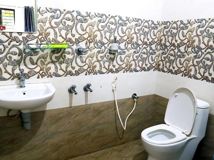 Photo of Bathroom in Aryad South