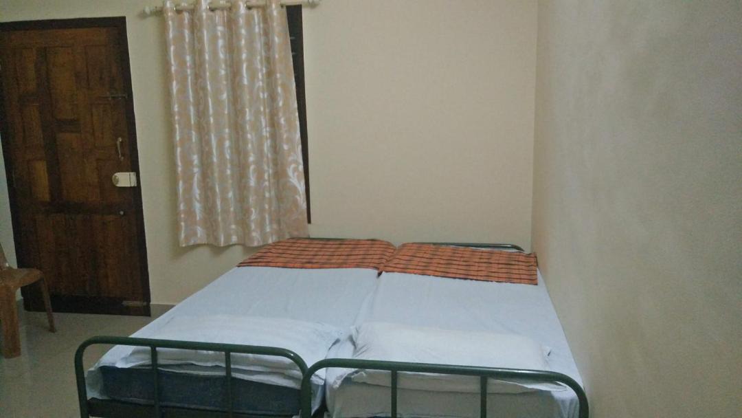 Photo of Bedroom in Adyar