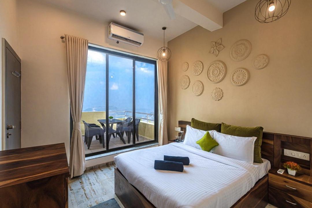 Photo of Bedroom in Mahabaleshwar