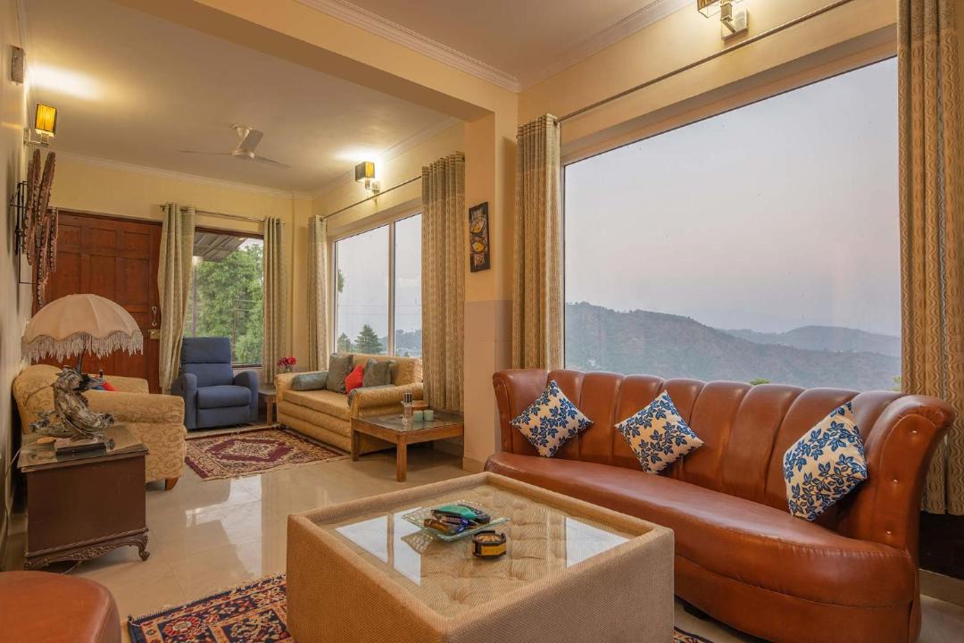 Photo of Livingroom in Tehri