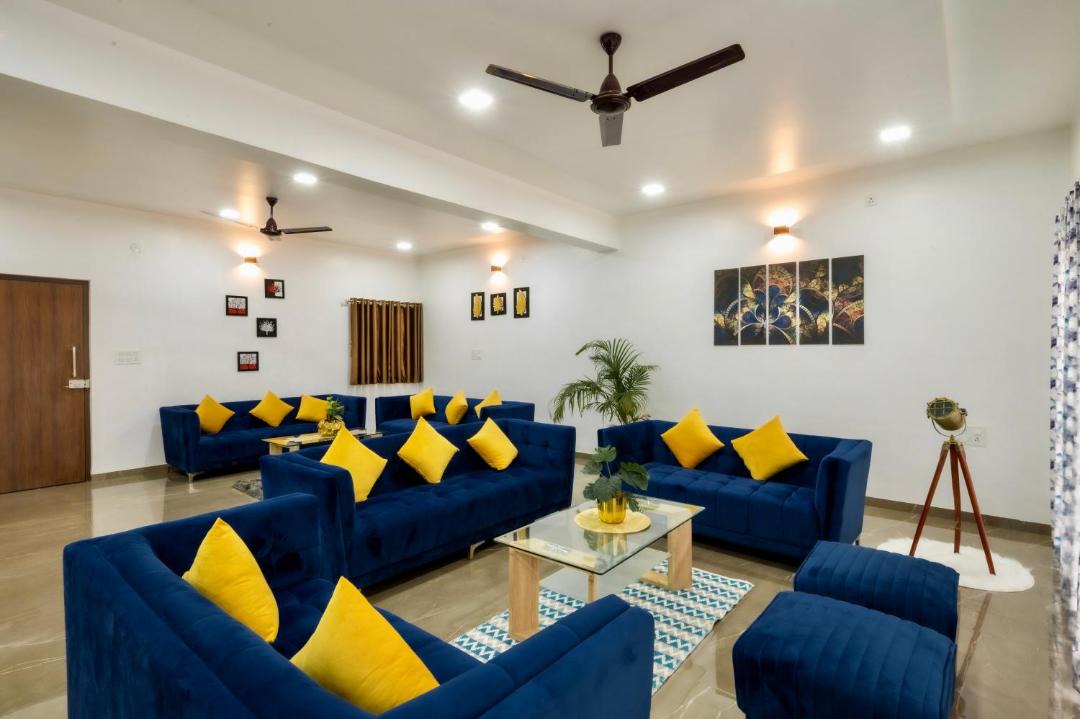 Photo of Livingroom in Bhilar