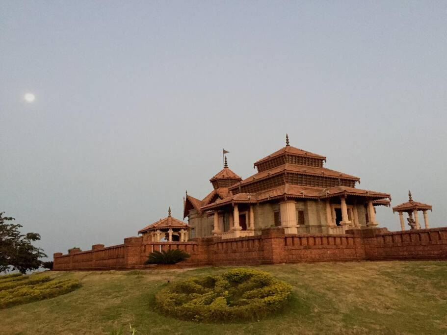 Photo of Buildings in Ganpatipule