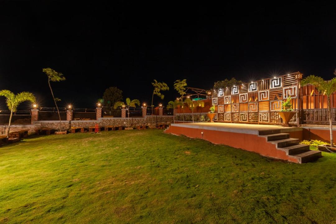 Photo of Buildings in Paud