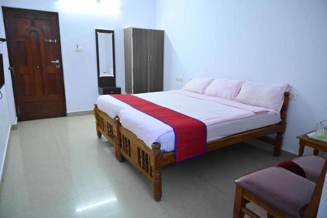 Photo of Bedroom in Murudeshwara