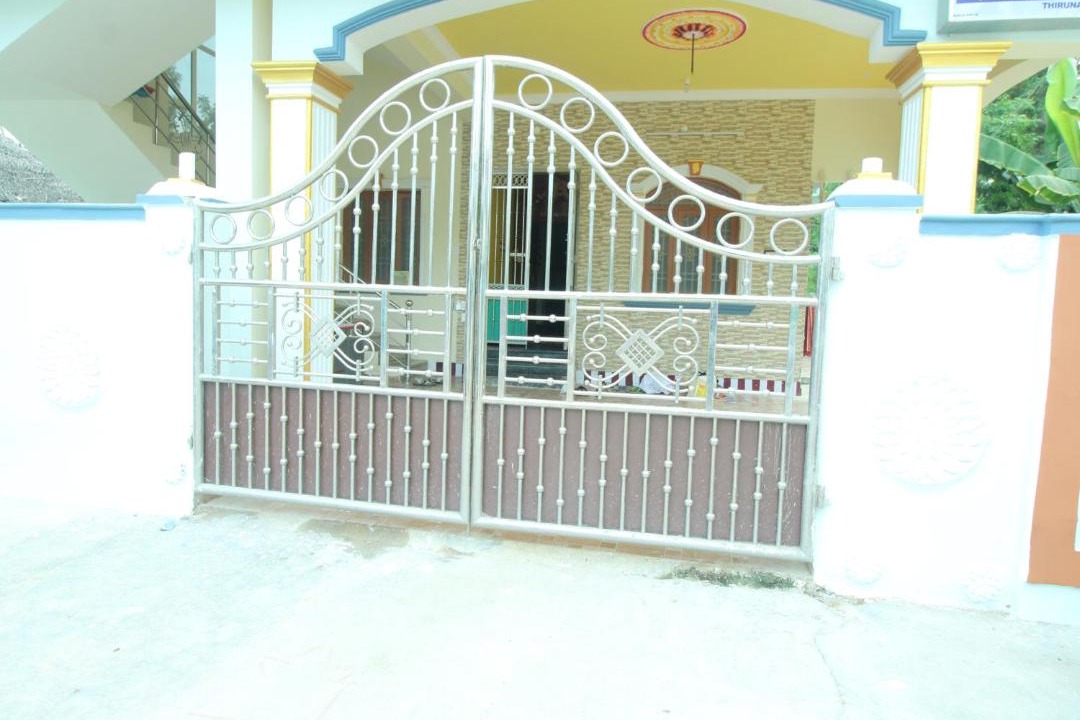 Photo of Buildings in Thirunallar
