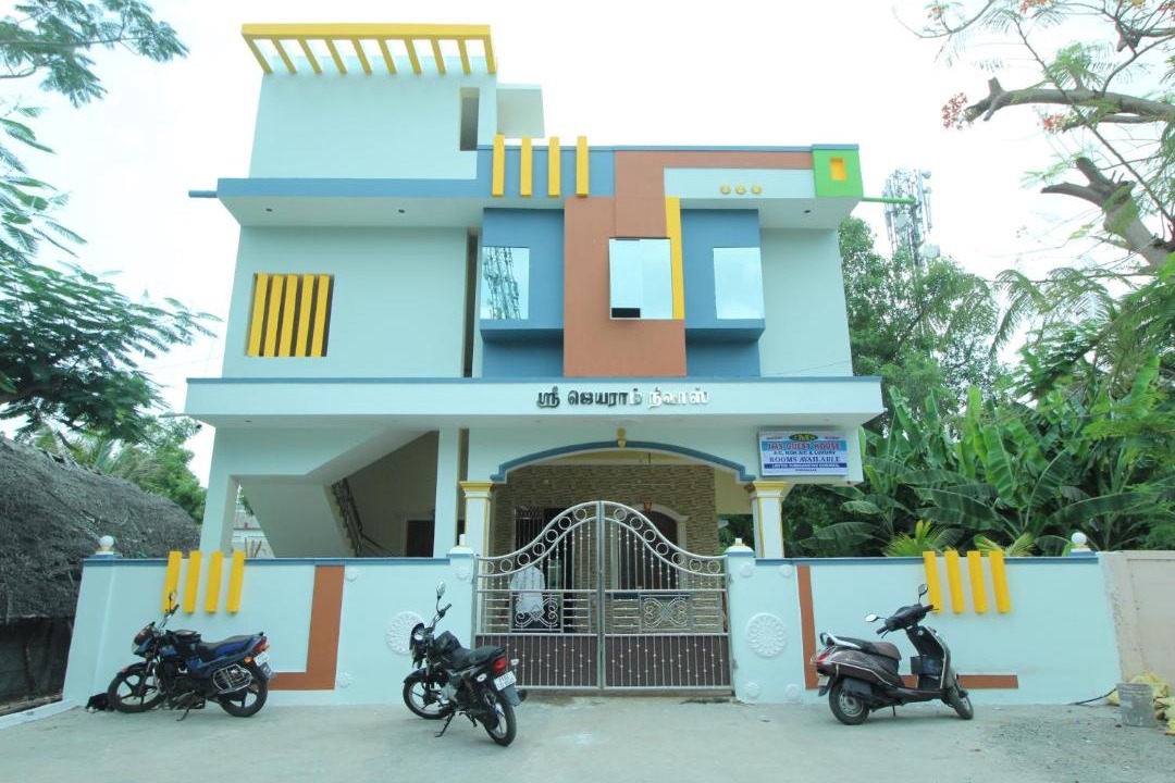 Photo of Buildings in Thirunallar