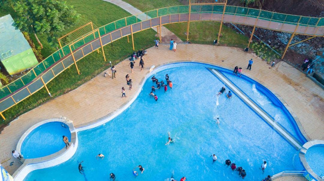 Photo of Others in Manchanabele