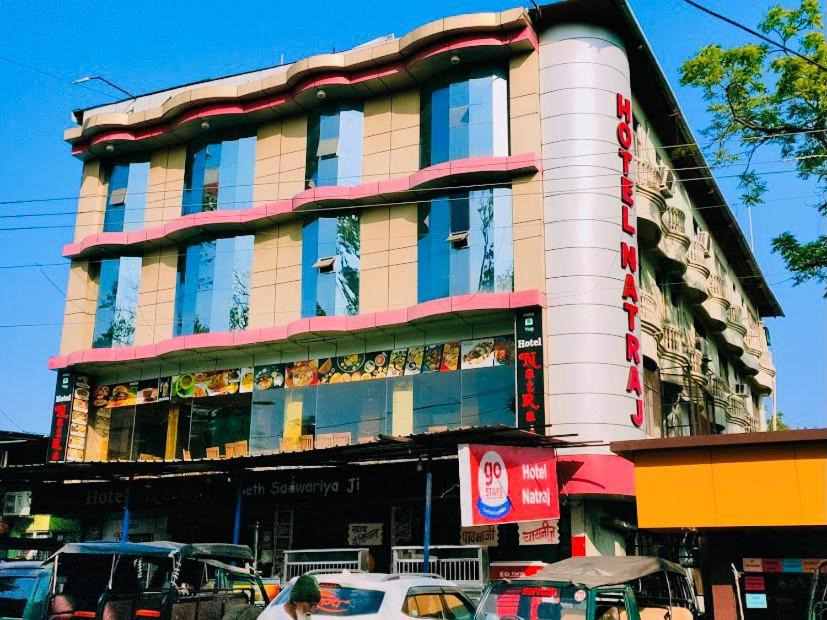 Photo of Buildings in Pachmarhi