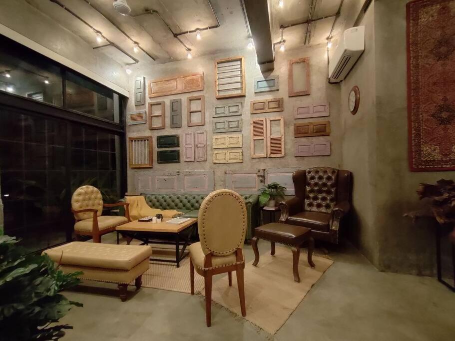 Photo of Livingroom in Karjat