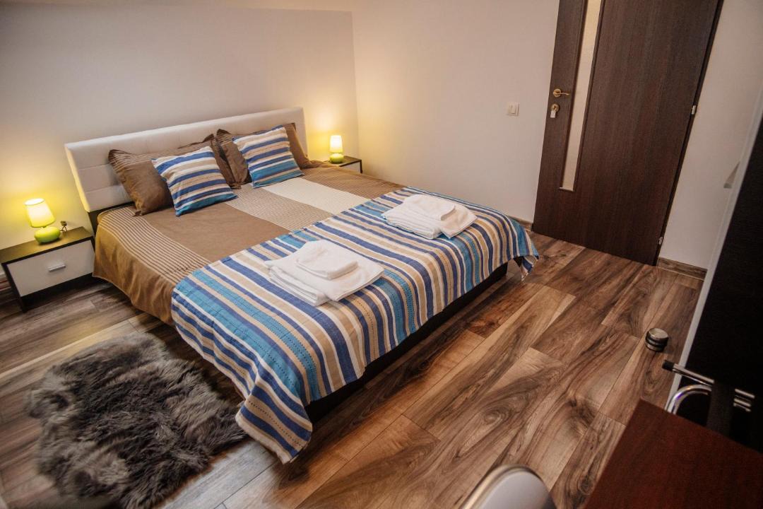 Photo of Bedroom in Campulung Moldovenesc