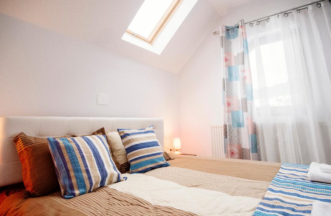 Photo of Bedroom in Campulung Moldovenesc