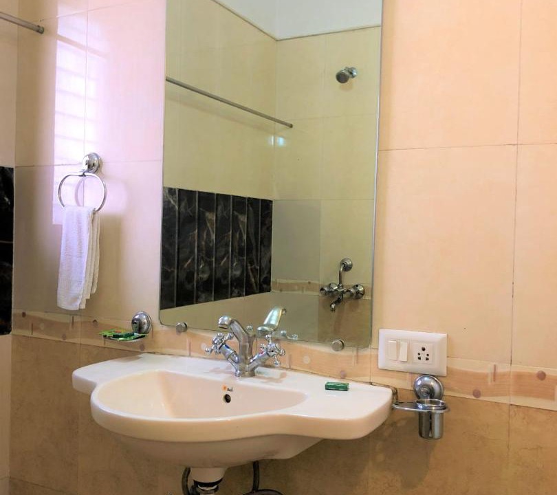 Photo of Bathroom in Arsiwalla Villa