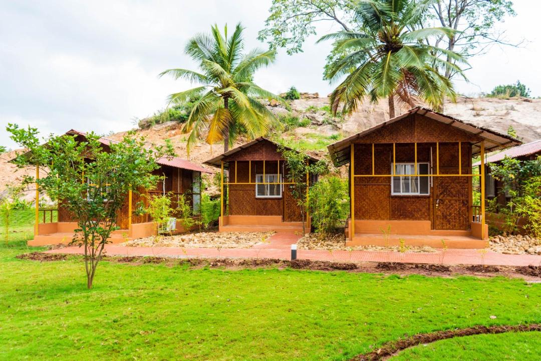 Photo of Buildings in Manchanabele
