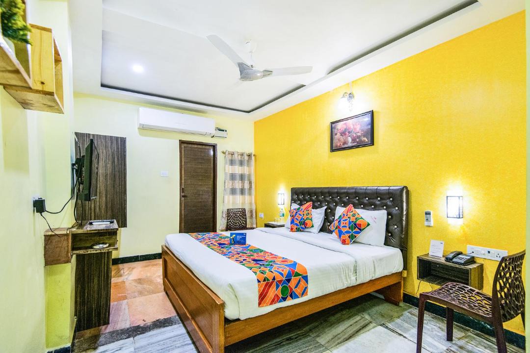 Photo of Bedroom in Triplicane