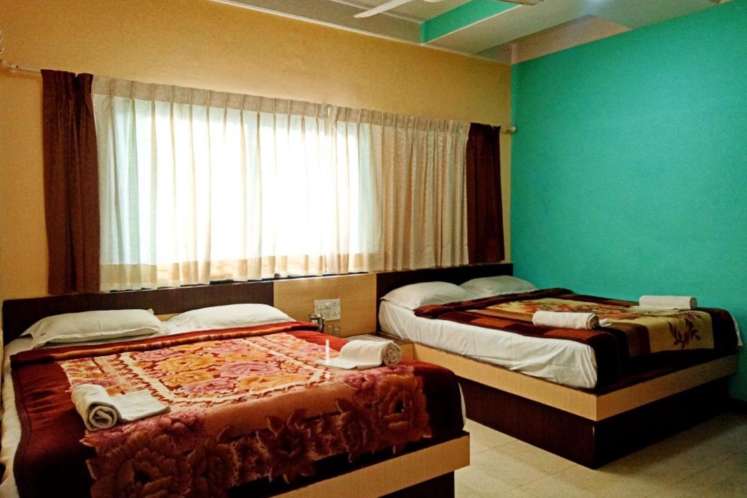Photo of Bedroom in Mahabaleshwar