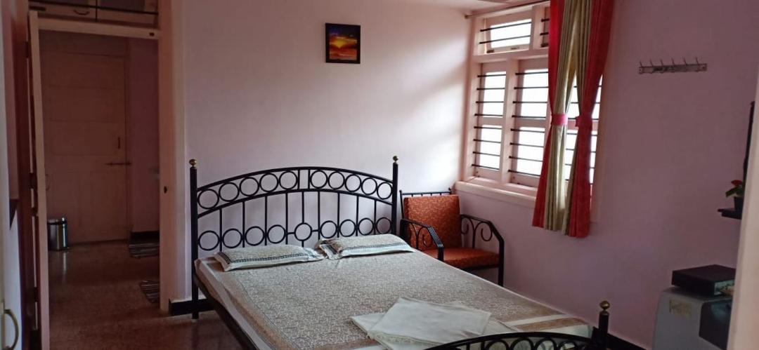 Photo of Bedroom in Ganpatipule