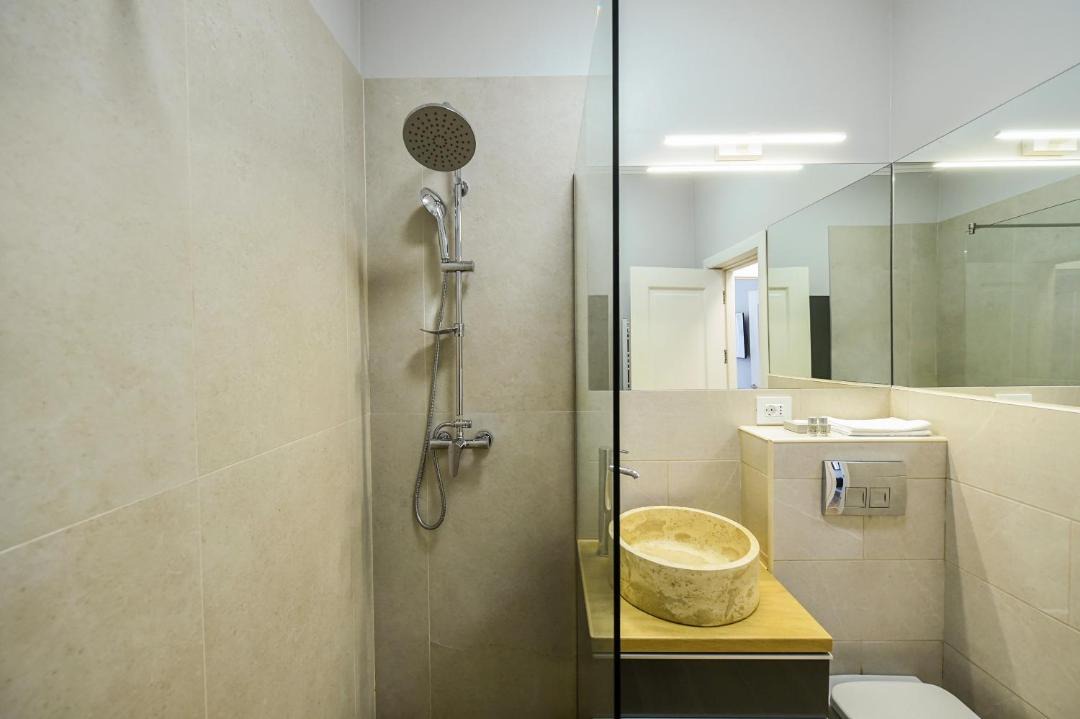 Photo of Bathroom in Mamaia-Sat