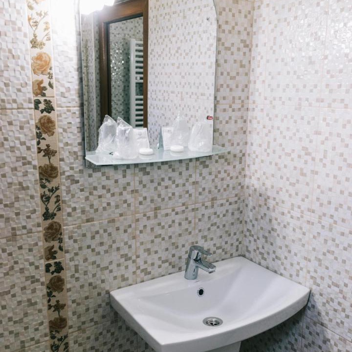 Photo of Bathroom in Lovrin