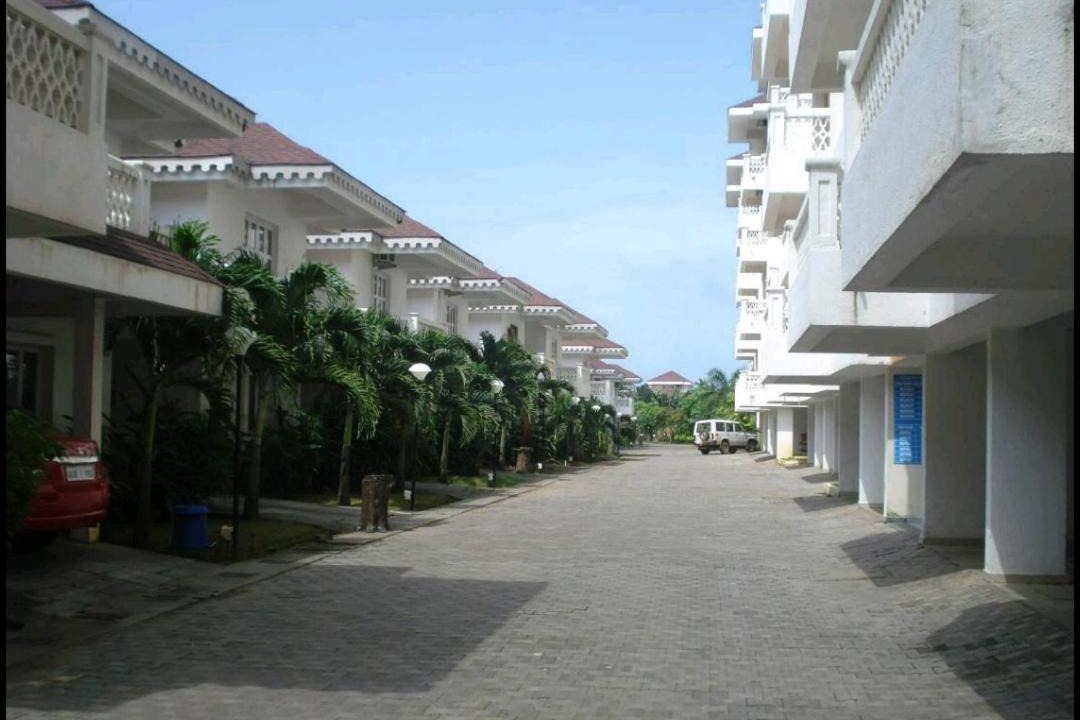 Photo of Buildings in Sernabatim