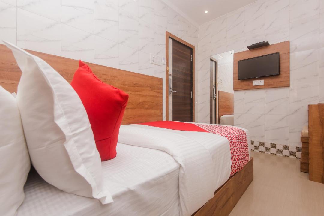 Photo of Bedroom in Prabhadevi