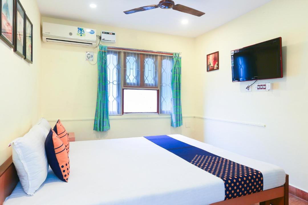 Photo of Bedroom in Mahabalipuram Beach