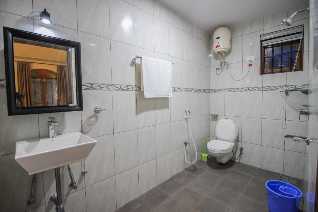Photo of Bathroom in Sernabatim