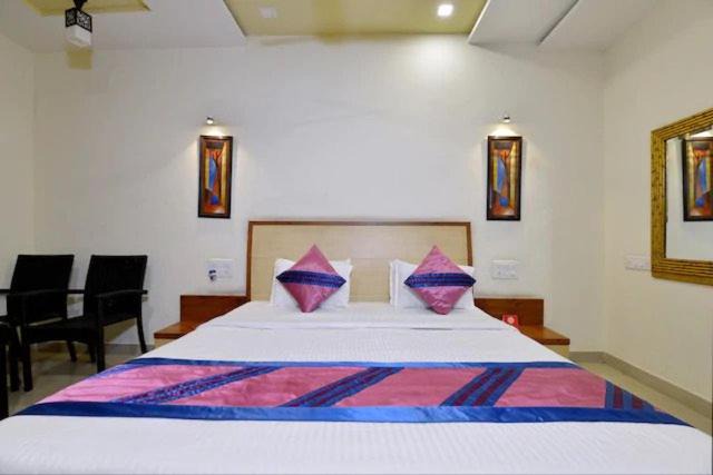 Photo of Bedroom in Mount Abu