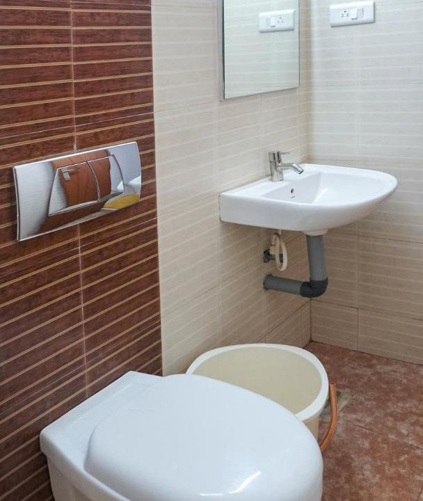 Photo of Bathroom in Tiruchirappalli