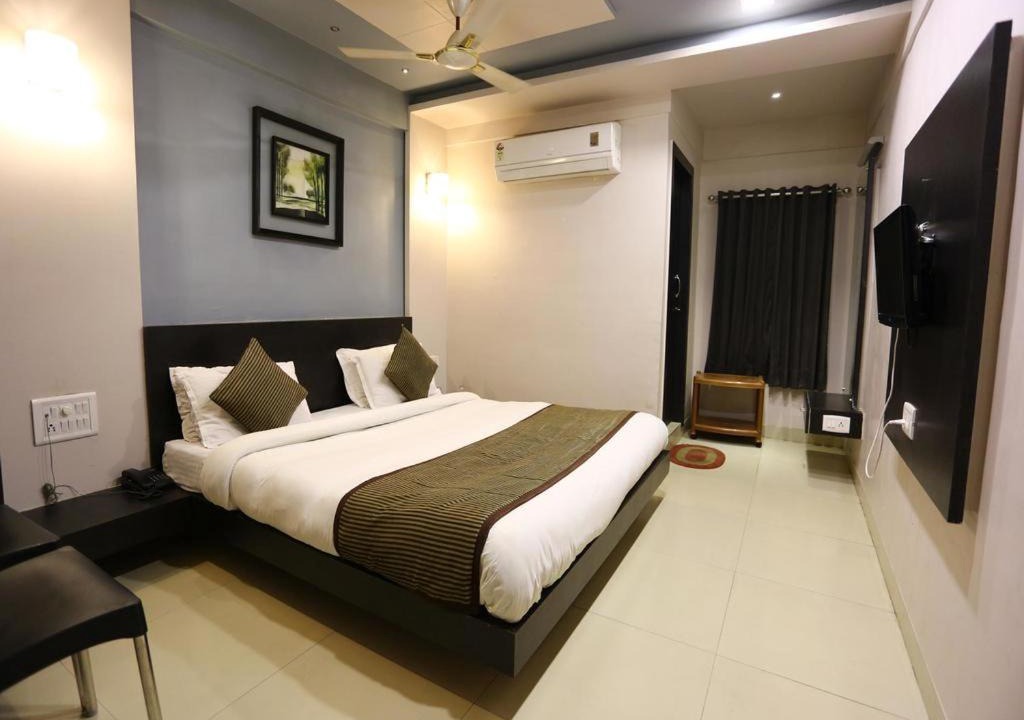 Photo of Bedroom in Thirunallar