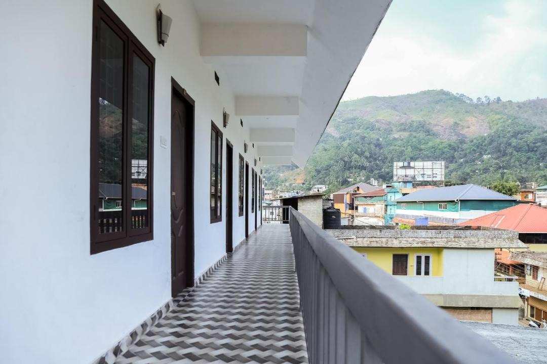 Photo of Others in Adimaly