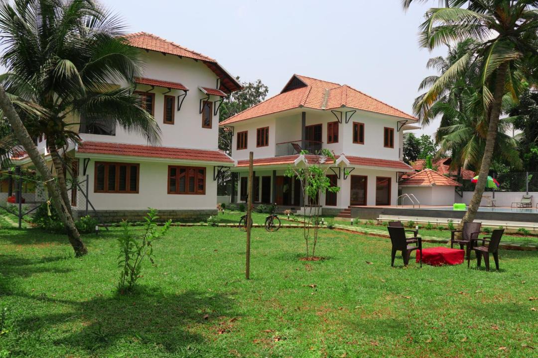 Photo of Others in Mankombu