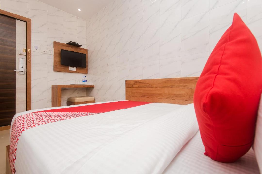 Photo of Bedroom in Prabhadevi