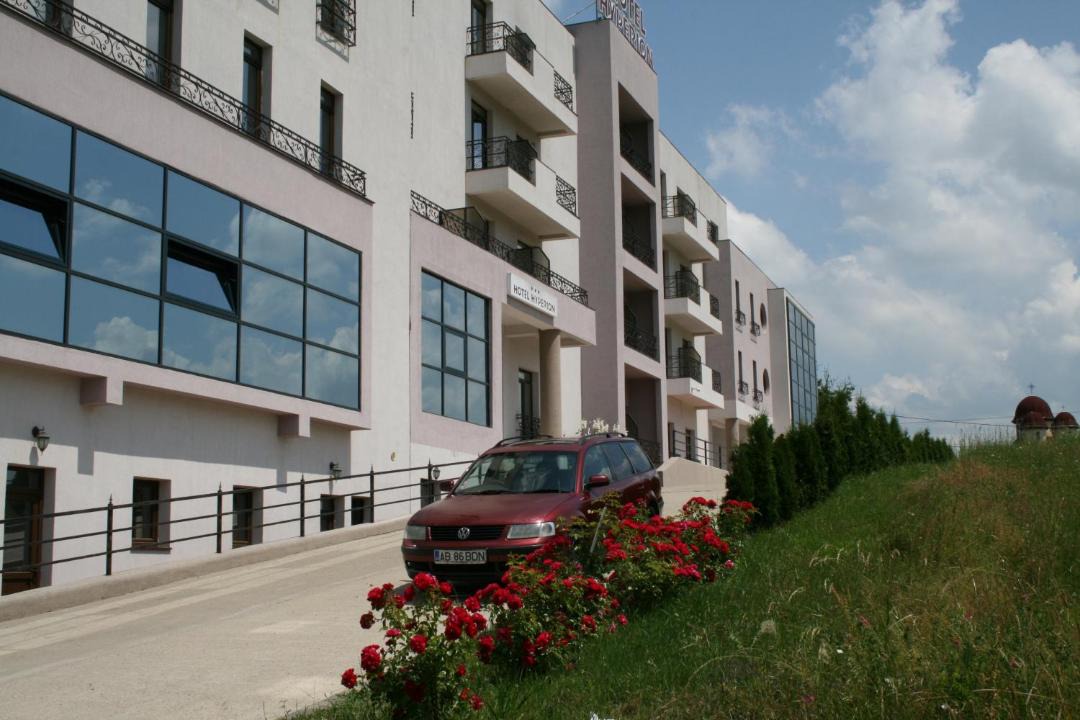 Photo of Others in Sinmartin