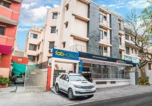 FabHotel Anutham Saket