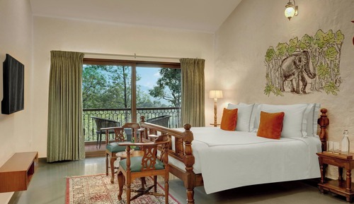 Cottage, 1 King Bed, Balcony, Mountain View