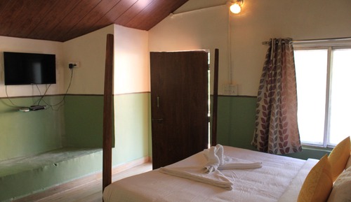 Deluxe Cabin